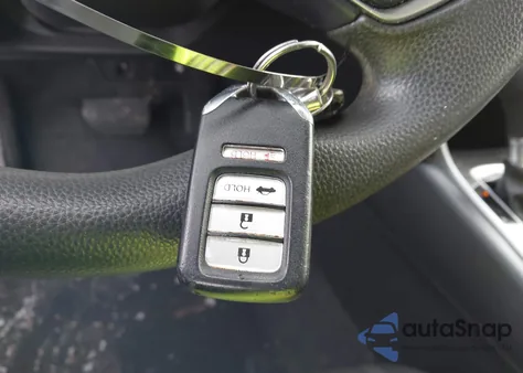 2020 Honda Accord Lx z USA, uszkodzony, nr VIN 1HGCV1F11LA124329